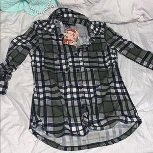 OLIVE GREEN PLAID BUTTON DOWN SHIRT